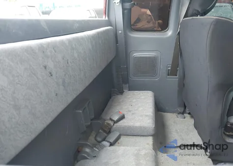 2000 Toyota Tacoma Prerunner V6 z USA, uszkodzony, nr VIN 4TASN92N4YZ596045